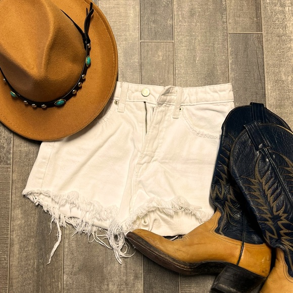 Lucky Brand Highwaisted cut off shorts - Picture 2 of 7